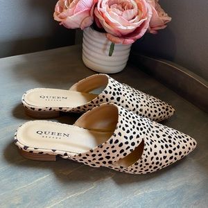 Faux suede cheetah mules sz 8.5